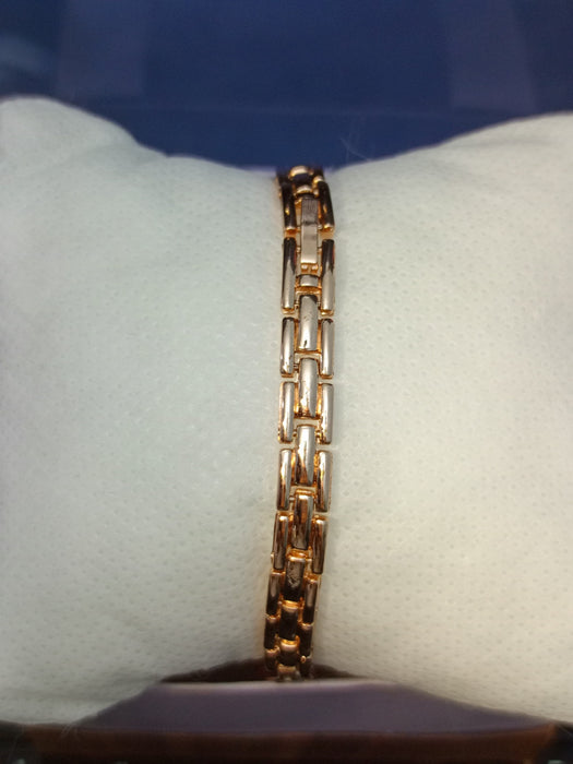 Women's Mickey Minnie Avatar Shaped Bracelet Diamond Clock Student Girl Wrist Watch With Box